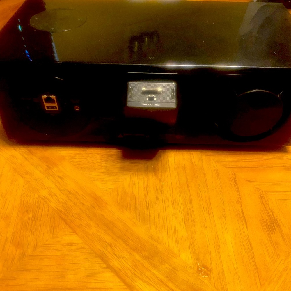 Samsung  Bluetooth WiFi Speaker Home Stero